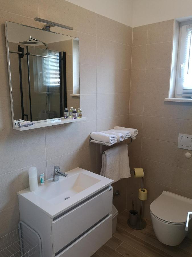 Apartment Nada 2 Malinska Ngoại thất bức ảnh