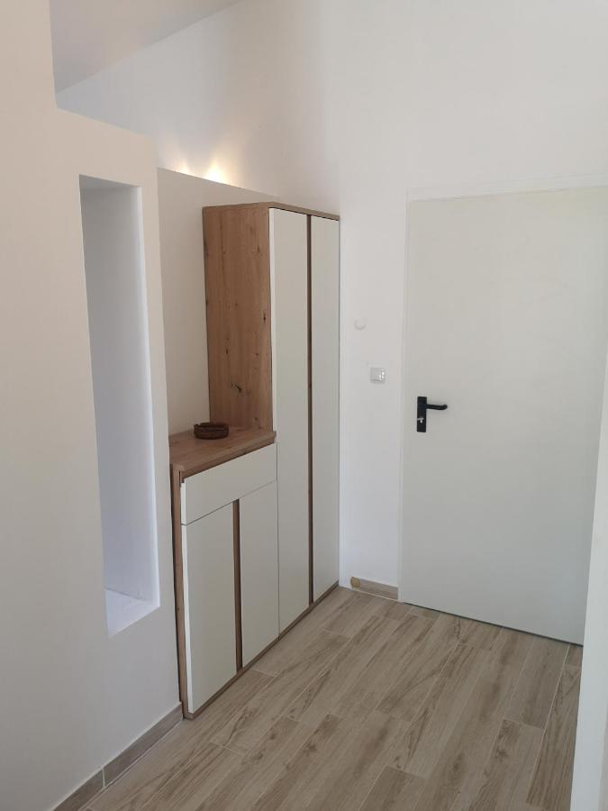 Apartment Nada 2 Malinska Ngoại thất bức ảnh